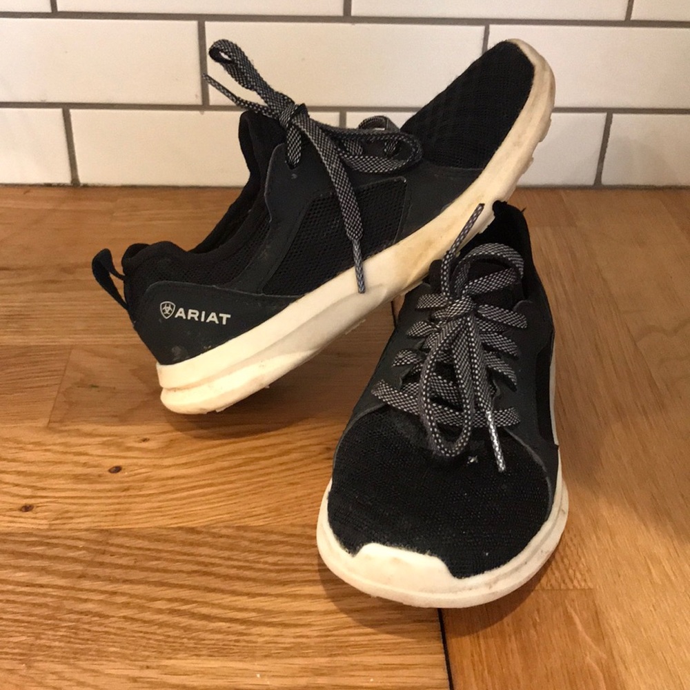Ariat tennis shoes